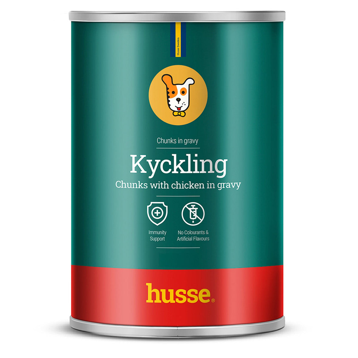 Alimento húmido para cão Husse Kyckling com pedaços de frango em molho numa lata verde e vermelha.